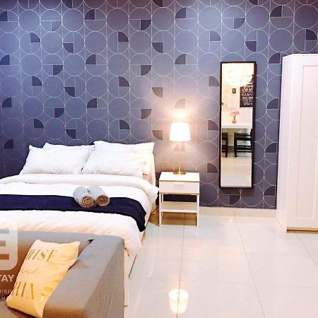 Netflix Wifi Trefoil Homestay Setia Alam Sacc Homestay Fe Shah Alam Bagian luar foto