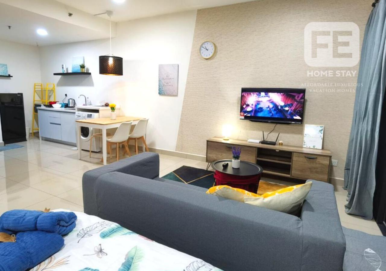 Netflix Wifi Trefoil Homestay Setia Alam Sacc Homestay Fe Shah Alam Bagian luar foto