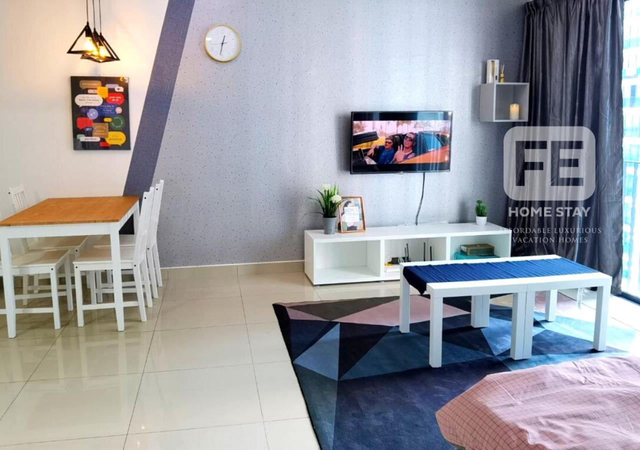 Netflix Wifi Trefoil Homestay Setia Alam Sacc Homestay Fe Shah Alam Bagian luar foto