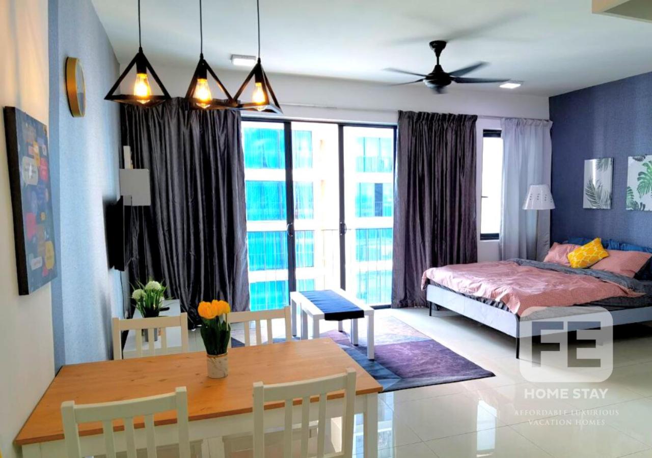 Netflix Wifi Trefoil Homestay Setia Alam Sacc Homestay Fe Shah Alam Bagian luar foto