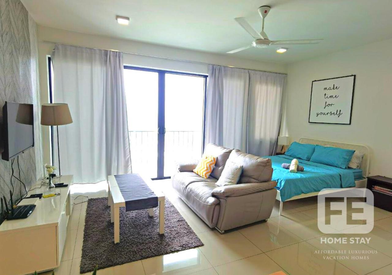 Netflix Wifi Trefoil Homestay Setia Alam Sacc Homestay Fe Shah Alam Bagian luar foto
