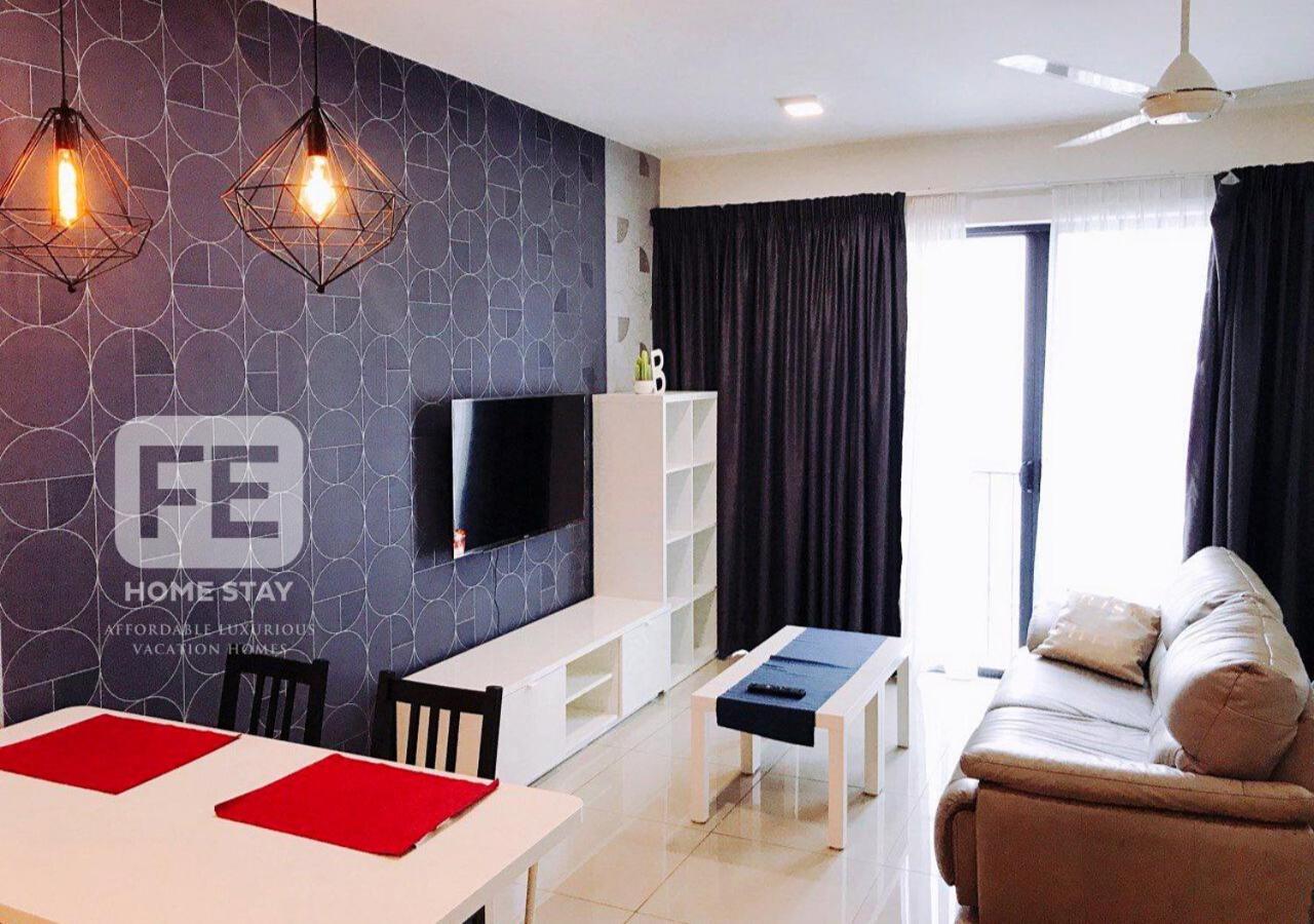 Netflix Wifi Trefoil Homestay Setia Alam Sacc Homestay Fe Shah Alam Bagian luar foto