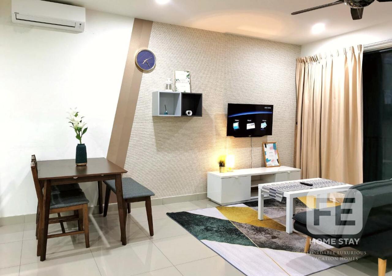 Netflix Wifi Trefoil Homestay Setia Alam Sacc Homestay Fe Shah Alam Bagian luar foto