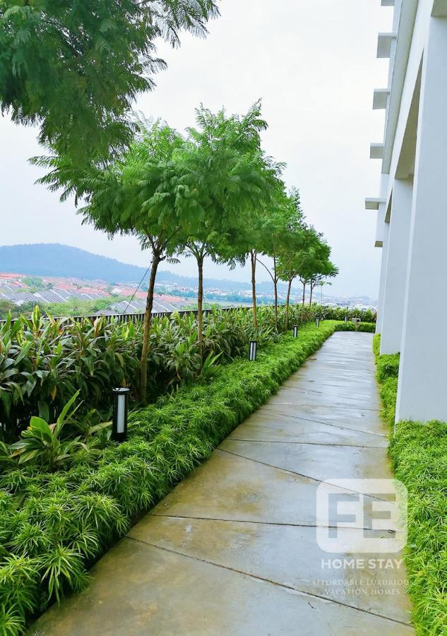 Netflix Wifi Trefoil Homestay Setia Alam Sacc Homestay Fe Shah Alam Bagian luar foto